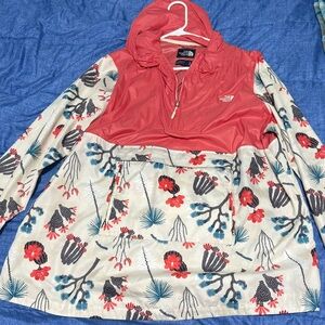 Women’s XL The North Face windbreaker